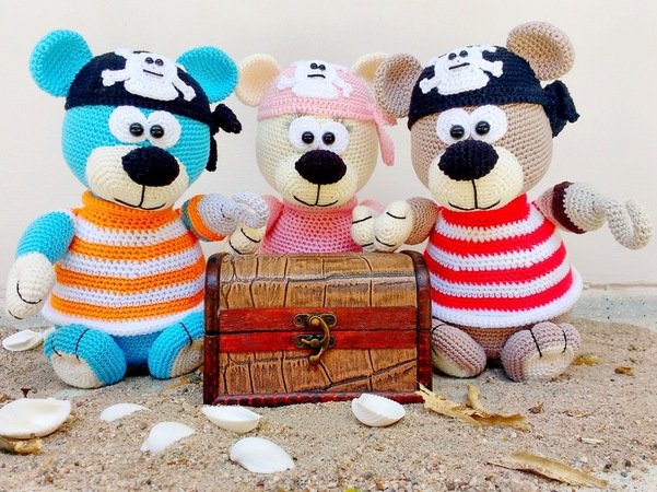 Jack Bearrow the pirate - Crochet Pattern by Diana´s kleiner Häkelshop