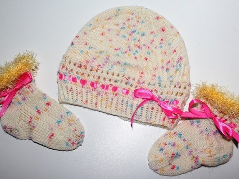 Strickanleitung Baby-Set, Mützchen und Söckchen ca. 5 - 10 Monate