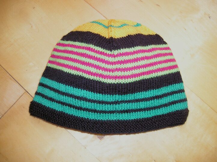 Strickanleitung Mütze "Streifenparade"