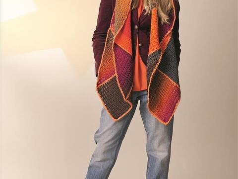 Gehäkelter Kapuzenschal im Patchwork-Stil