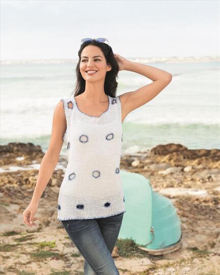 Gestricktes Top aus Leinen in strahlendem Weiß mit Lochmuster