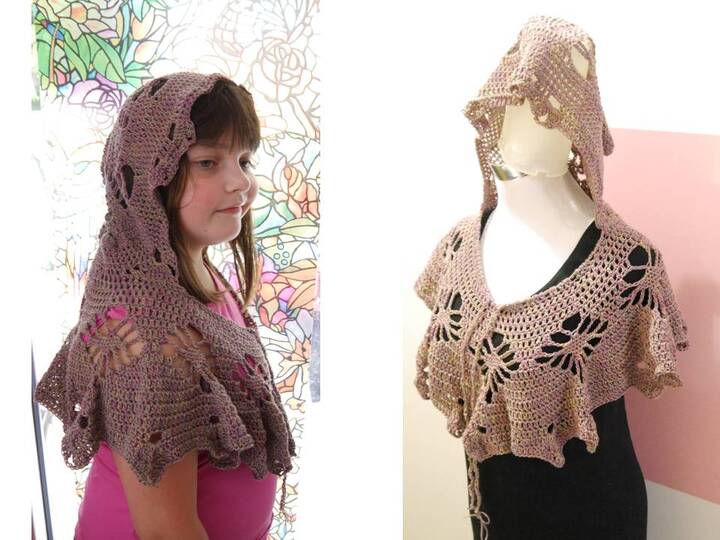 Kurzponcho mit Zipfelmütze