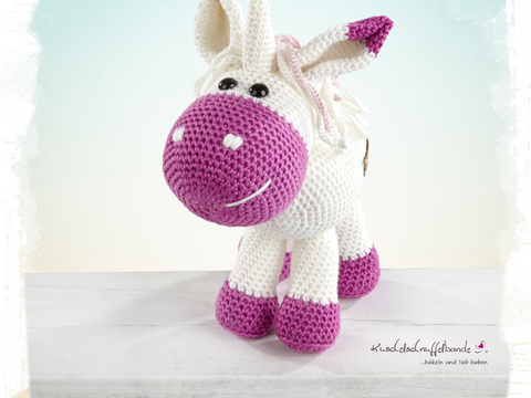 Häkelanleitung Kuschelschnuffelbande Einhorn "Flöckchen"