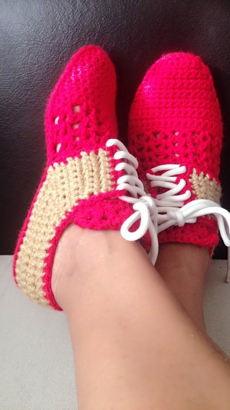 Crochet Pattern for woman Oxford Shoes, Unisex house slippers- U.S. Big girls and teens sizes 3-7, Women Us 3-12, with video links - Image 2
