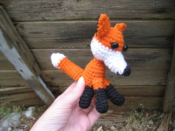 Amigurumi fox crochet pattern