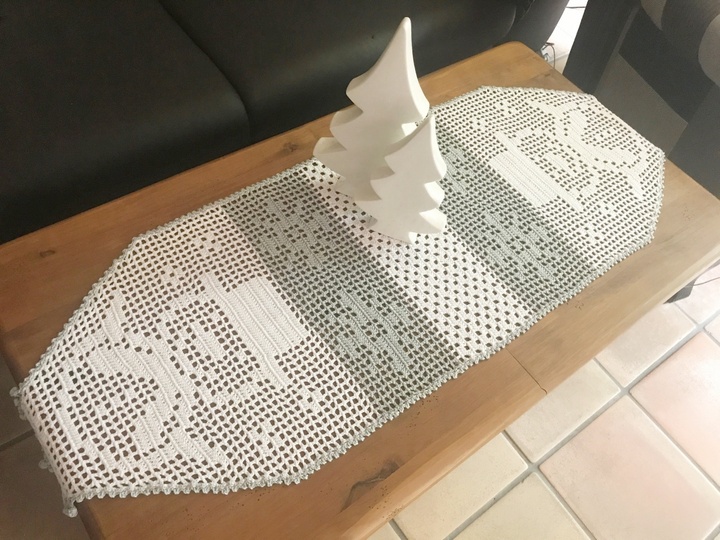 Häkeln / Tischläufer / Gardine / Winter