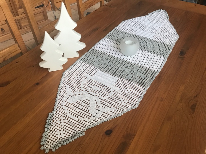 Häkeln / Tischläufer / Gardine / Winter