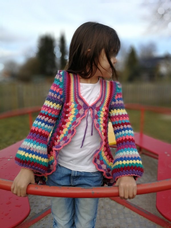 Häkelanleitung Kreisjacke Lotta in Größe 86/92 bis 158/164 - Bild 3