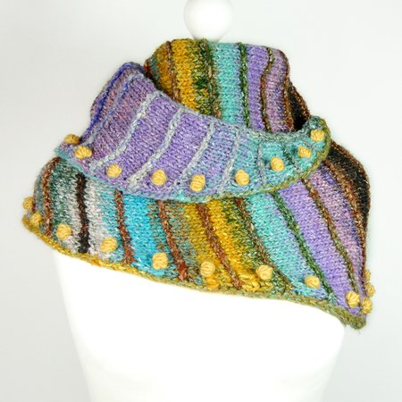 Shawl SNUGGLY SNUGGLE knitting pattern