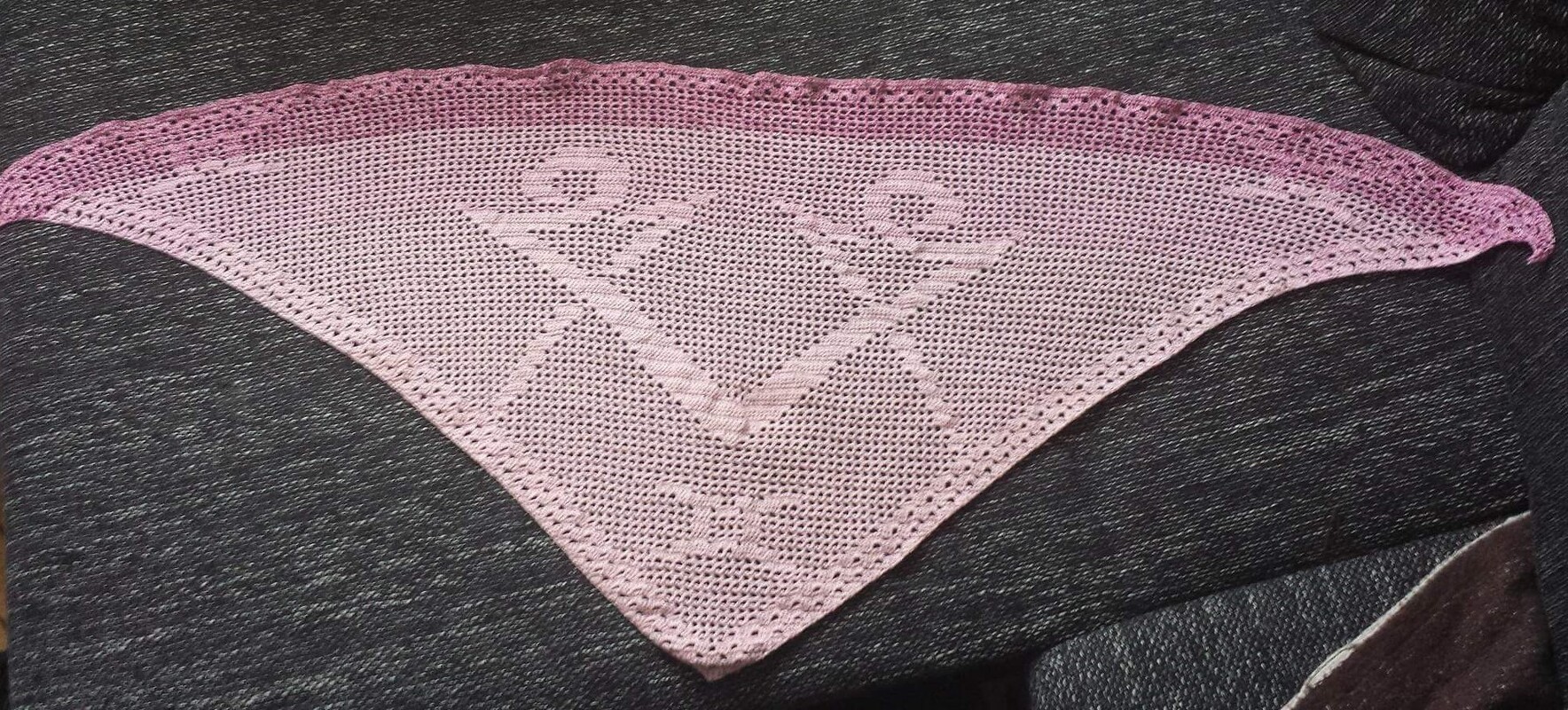 Motivtuch Zwilling, Sternzeichen, Dreieckstuch, Häkelanleitung - Bild 3