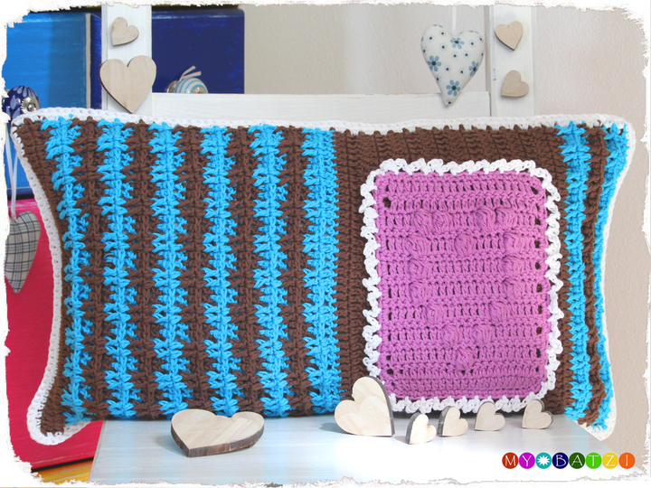 Häkelanleitung Kissen // mit Streifen und Herz