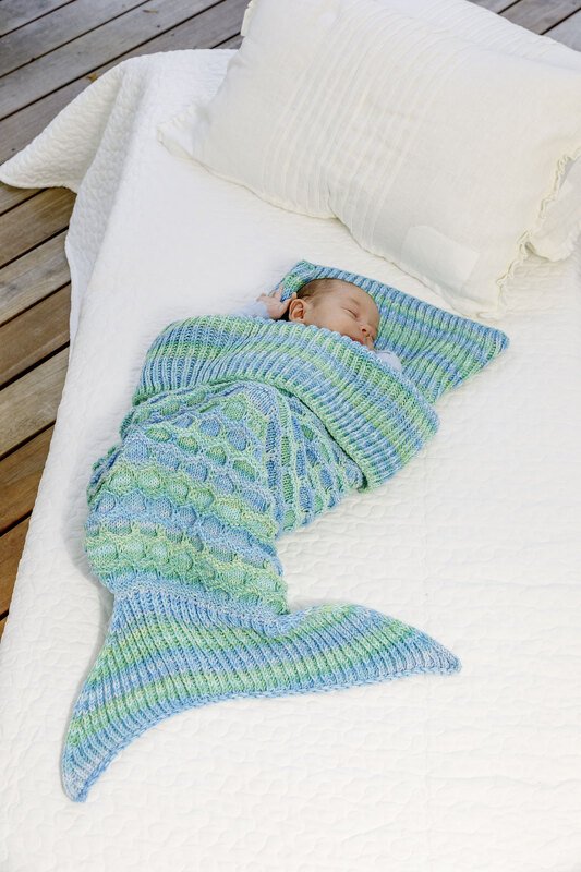 Gestrickte Meerjungfrauen-Decke für Mama und Kind - Bild 3