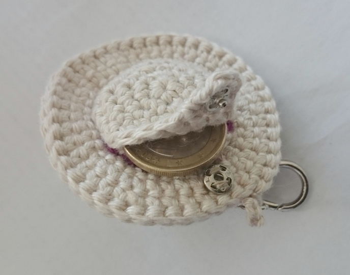 Taschenbaumler/Schlüsselanhänger häkeln - mit Chipversteck - Häkelanleitung