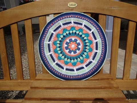 gehäkeltes Mandala- Sitzkissen