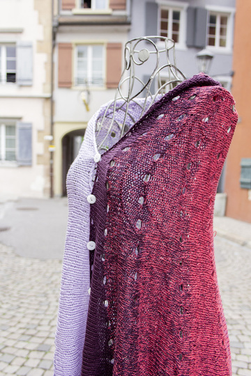 Schulterwärmer "Fächerspiel" aus 1 Woolly Hugs Bobbel-Cotton gestrickt