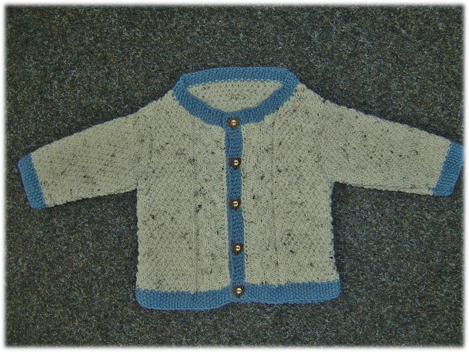 Baby-Trachtenstrick-Jackerl OANS GLATT - OANS GNÄDLT - Strickanleitung - Bild 5