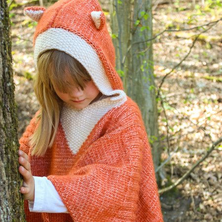 CHILDREN’S Poncho - Fox SIZE: 104/110 A Knitting Pattern By  Totalwollig