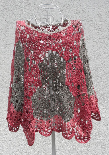 Poncho "ROSENHOLZ" mit 2 Bobbels Woolly Hugs häkeln