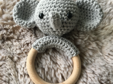 Häkelanleitung Elefantenrassel