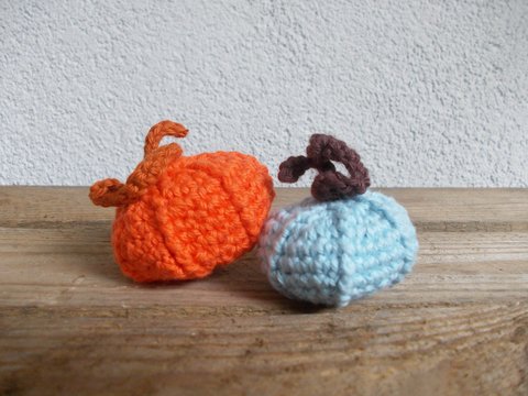 Häkelanleitung für Mini-Kürbis, für den Obstkorb und nicht nur für Halloween, super geeignet für Anfänger