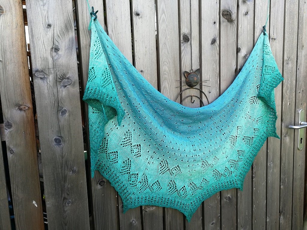 Strickanleitung halbrundes Tuch "Fische Frizzante"