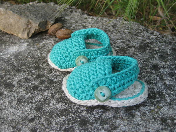 Summer baby sandals crochet pattern