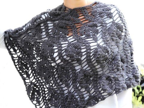 Häkelanleitung Poncho mit Blättermuster, Gr. 34-48, gehäkelter Poncho