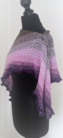 Crochet Pattern "Blossom" shawl