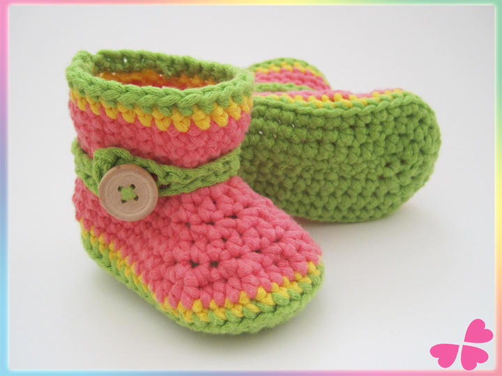 Häkelanleitung: Baby Stiefel mit Blume häkeln (0 - 12 Monate)
