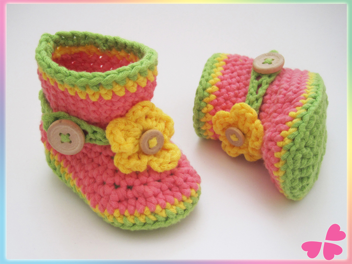 Häkelanleitung: Baby Stiefel mit Blume häkeln (0 - 12 Monate)