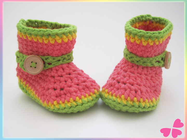 Häkelanleitung: Baby Stiefel mit Blume häkeln (0 - 12 Monate)