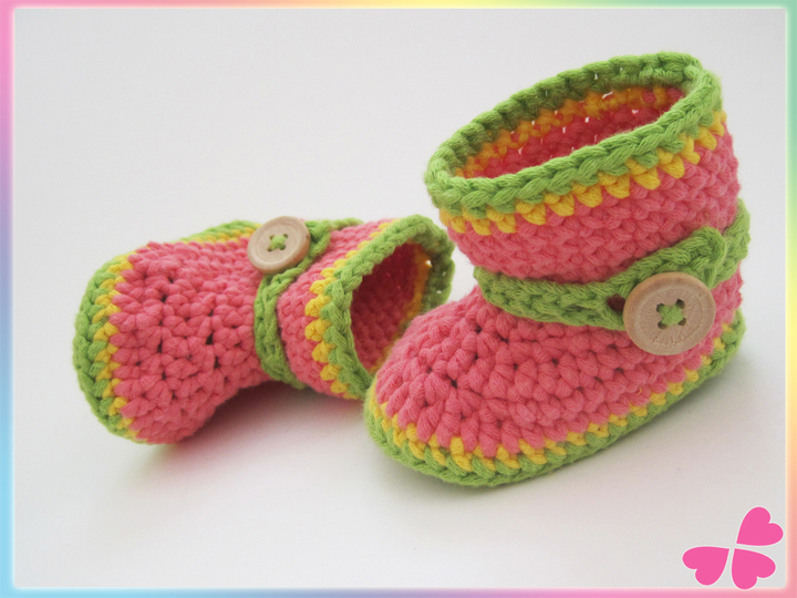 Häkelanleitung: Baby Stiefel mit Blume häkeln (0 - 12 Monate)