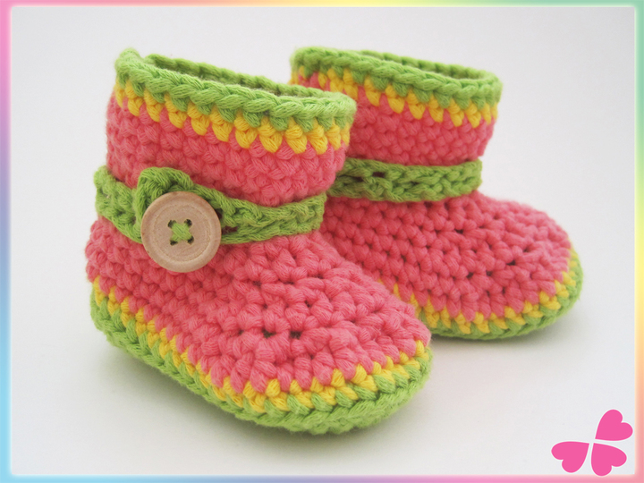 Häkelanleitung: Baby Stiefel mit Blume häkeln (0 - 12 Monate)