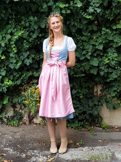Schnittmuster/Nähanleitung ♡ Dirndl Schürze ♡  Gr. 34-52