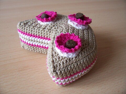 Häkelanleitung Leckerlitorte für den Katzengeburtstag