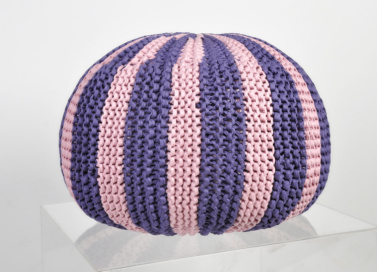 aktualisierte PDF Anleitung für einen abgeflachten Pouf aus Textilgarn