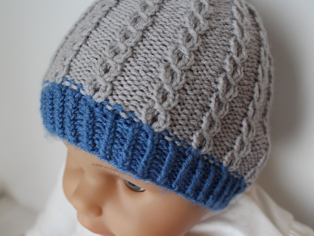 Strickanleitung Babymütze "kleine Zöpfe" ohne Hilfsnadel, ca. 3 - 10 Monate