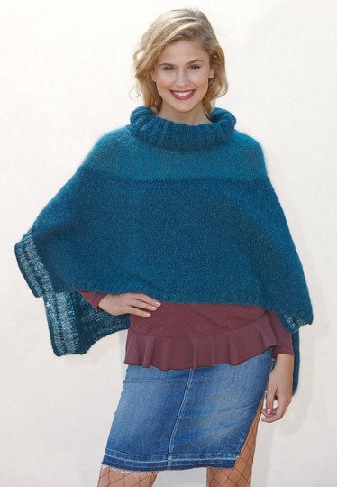 Gestricktes Cape "Leandra"