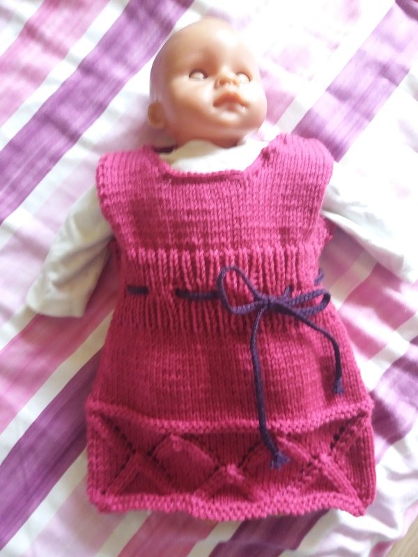 Kleidchen Gr. 56/62 und 68/74