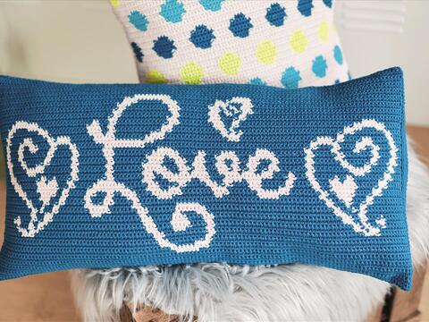 Gehäkeltes Kissen in der Tapestry-Technik