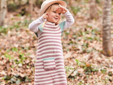 Gehäkeltes Kinderkleidchen