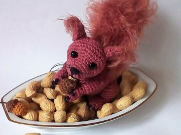 Häkelanleitung Eichhörnchen Kiki