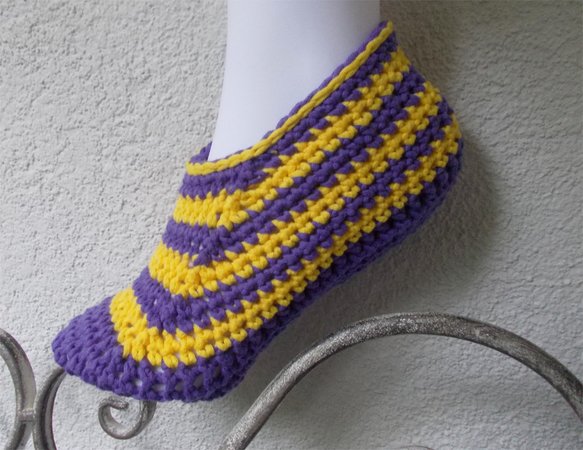crochet pattern slippers, shoes, bed shoes, variable sizes, quick and easy to crochet, unisex