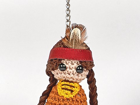 Häkelanleitung Amigurumi Indianerin