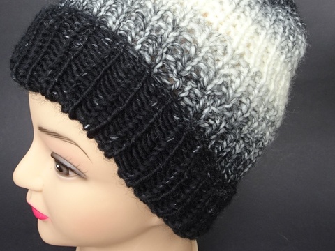 Strickanleitung für eine Mütze mit Umschlagrand