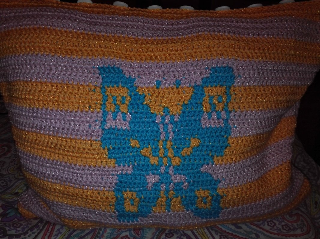 Polsterüberzug mit Schmetterling - Bild 2