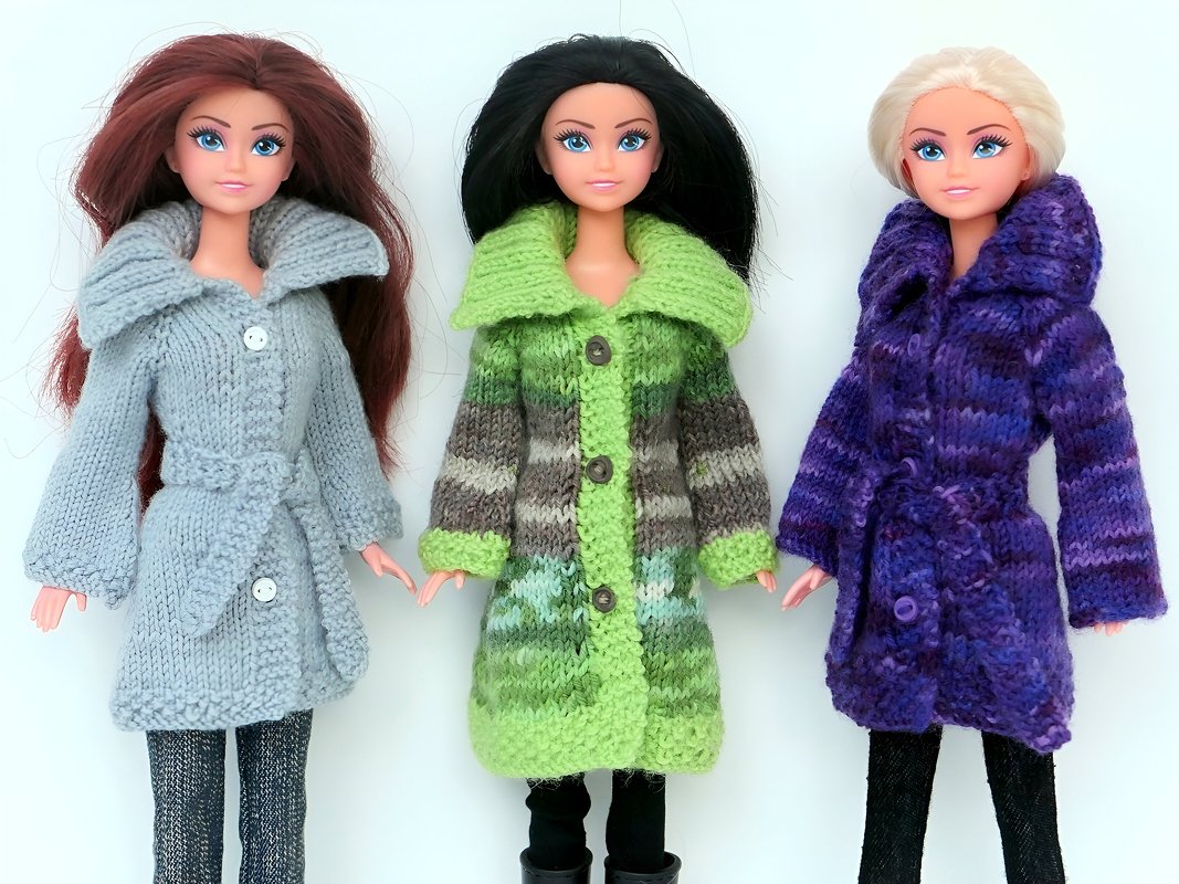 Strickanleitung: Strickjacke und Mütze für kleine Anziehpuppen