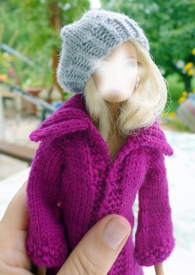 Strickanleitung: Strickjacke und Mütze für kleine Anziehpuppen