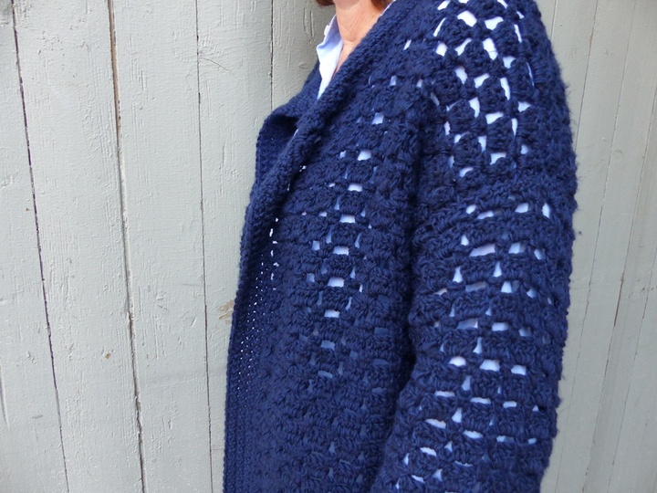 Häkelanleitung, Blaue Häkeljacke für Anfänger bestens geeignet