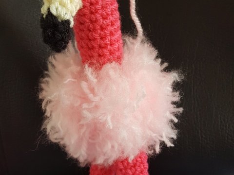 Flamingo-Bommel Häkelanleitung